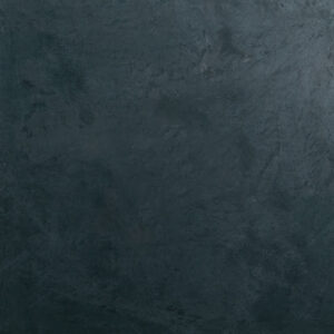 Eine nahtlose Wand im Wohnzimmer mit metallischem Glanz in MONROE-Farbton zeigt kreative Wandgestaltung.